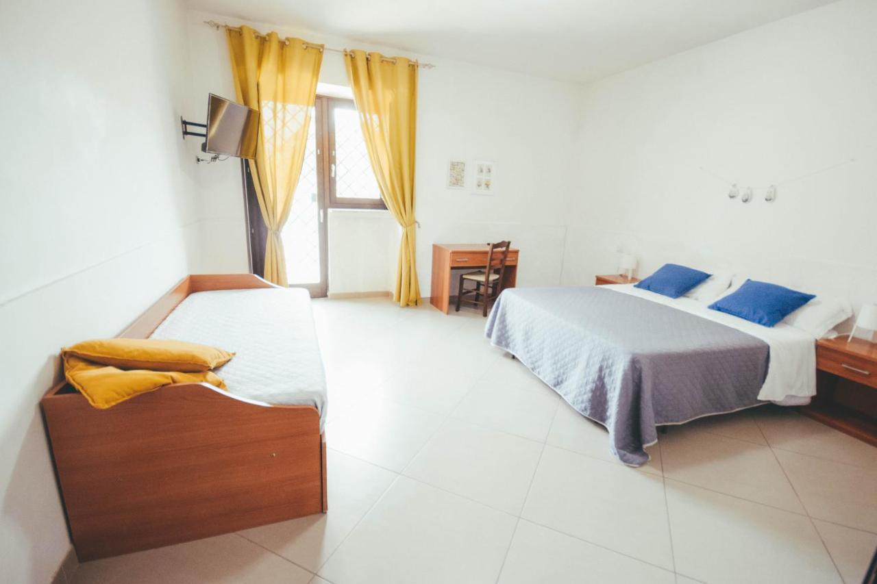 Hotel Dimora Santo Stefano Pompei Zimmer foto